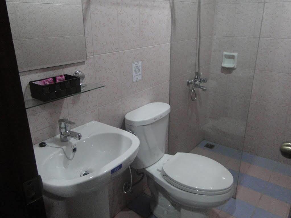 Susan'S Place Bed And Breakfast Puerto Princesa ภายนอก รูปภาพ